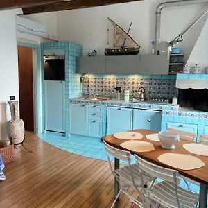Apartment Elegant With Sea View, Monterosso al Mare